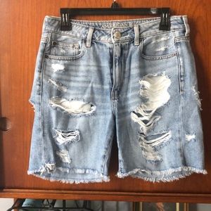 American Eagle Highrise Tomgirl Bermuda shorts size 6
